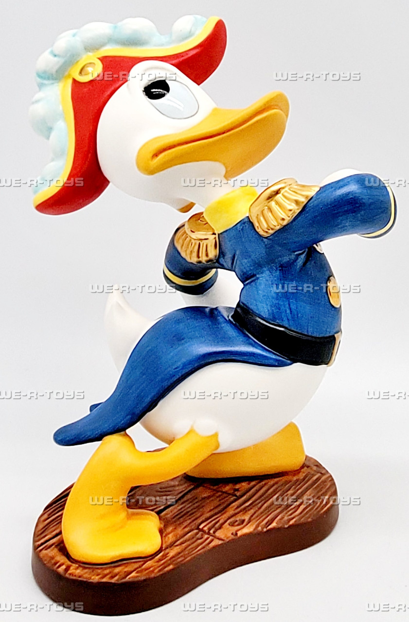 Walt Disney Classics Animator's Choice Admiral Donald Duck Sea