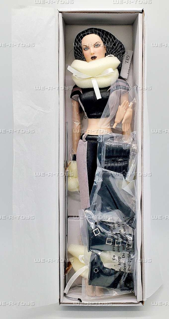 Robert Tonner Wolfsbane ドール 人形 フィギュア Robert Tonner Wolfsbane : : Toys \u0026 Games