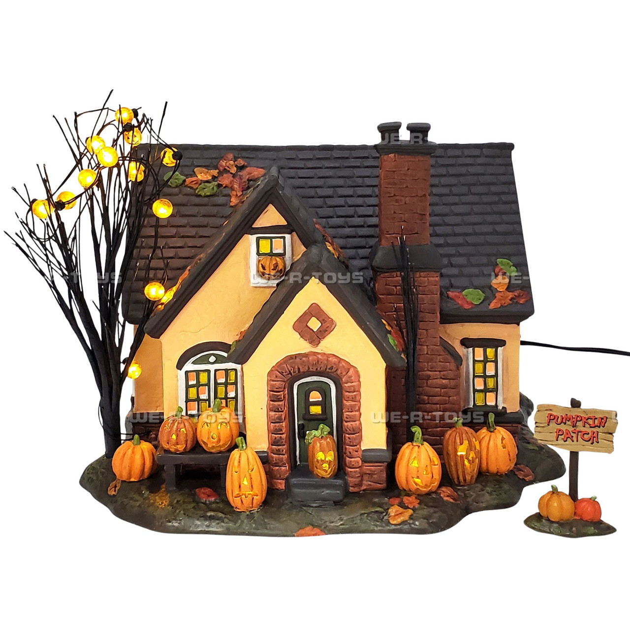 Dept 56 Halloween Trick or Treat Lane the Pumpkin House Lighted