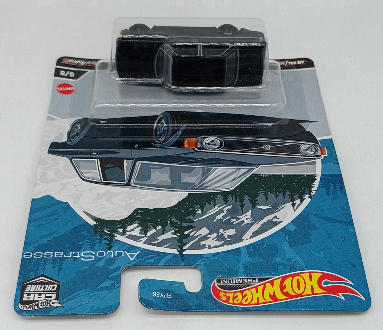 Hot Wheels Premium Chase Edition AutoStrasse '73 Volvo 142 GL