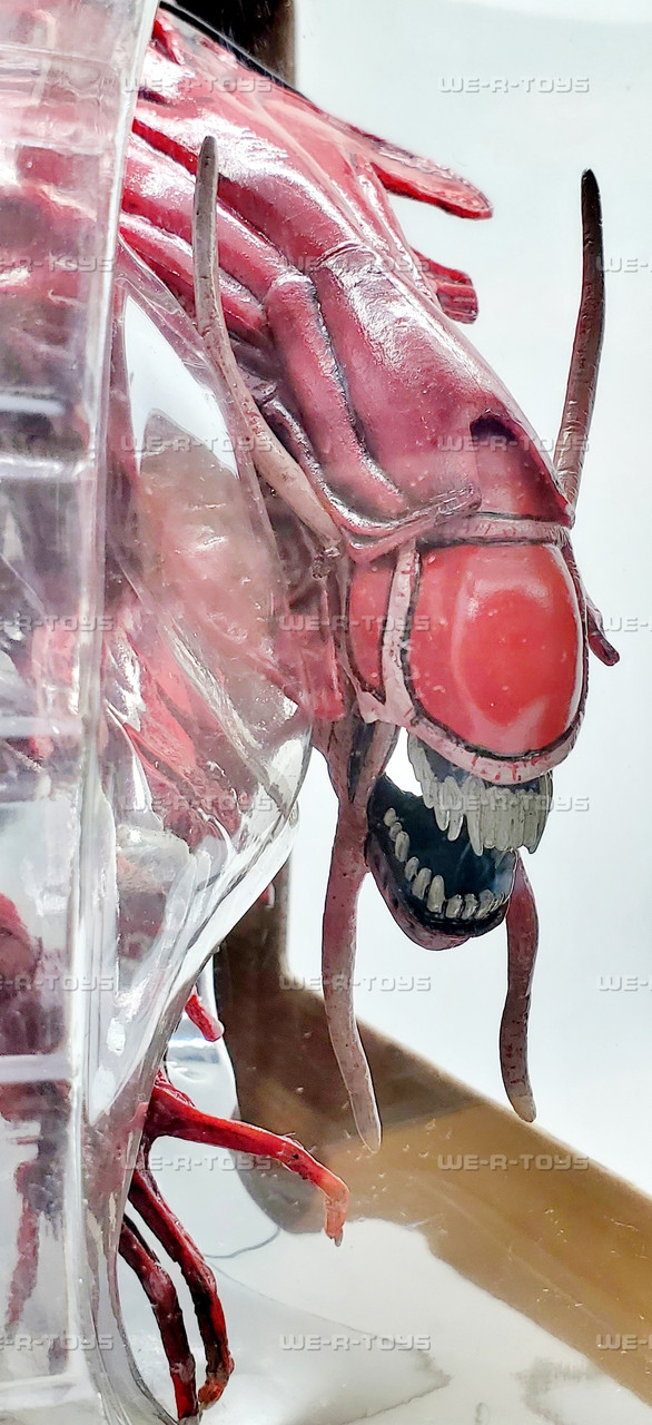 NECA Aliens Genocide Red Queen Mother Ultra Deluxe Action Figure