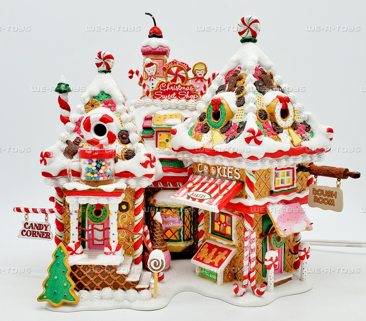 Dept 56 North Pole Series Christmas Sweet Shop Lighted Limited