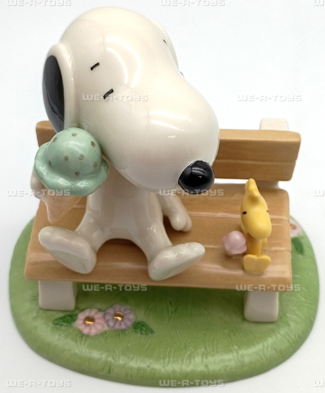 Peanuts Happiness Is Ice Cream With Snoopy Figurine Lenox 2016 New