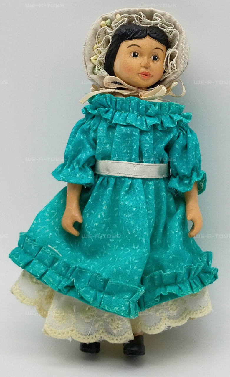 Hitty Wooden Doll With Material/Pattern American Kit Company by