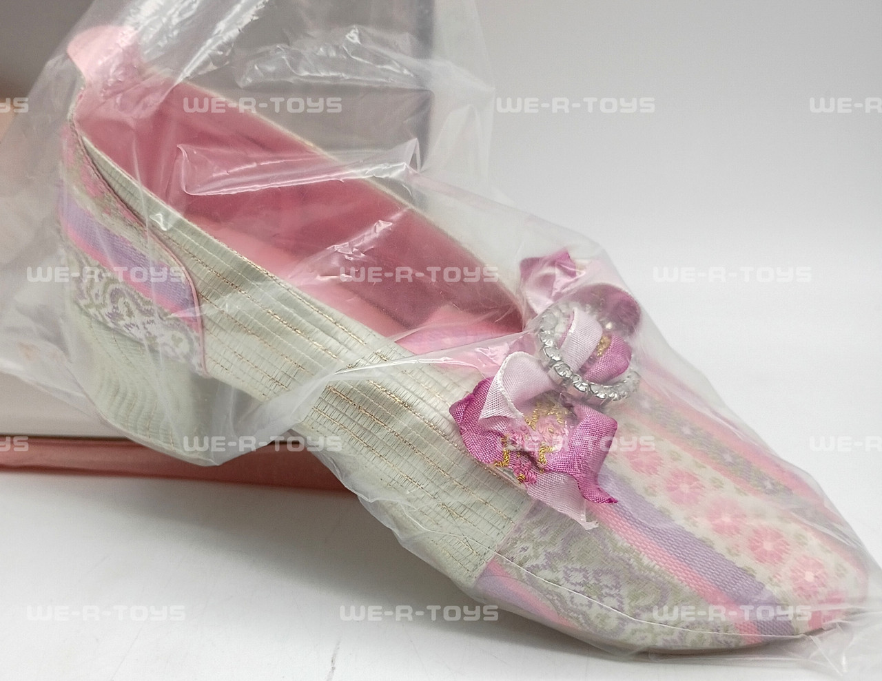 Madame Alexander The Shoemaker's Elf Doll #33665 Alexander Doll Co