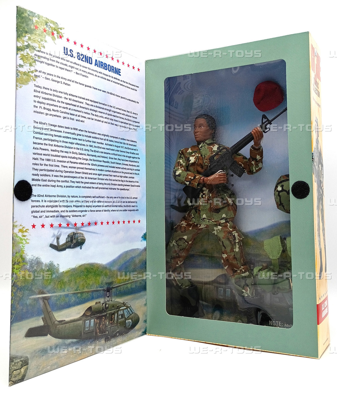 GI Joe Classic Collection U.S. 82nd Airborne Female Soldier Action