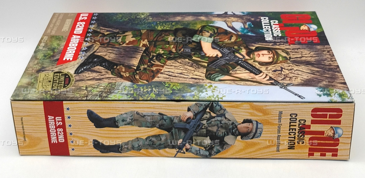 GI Joe Classic Collection U.S. 82nd Airborne Female Soldier Action