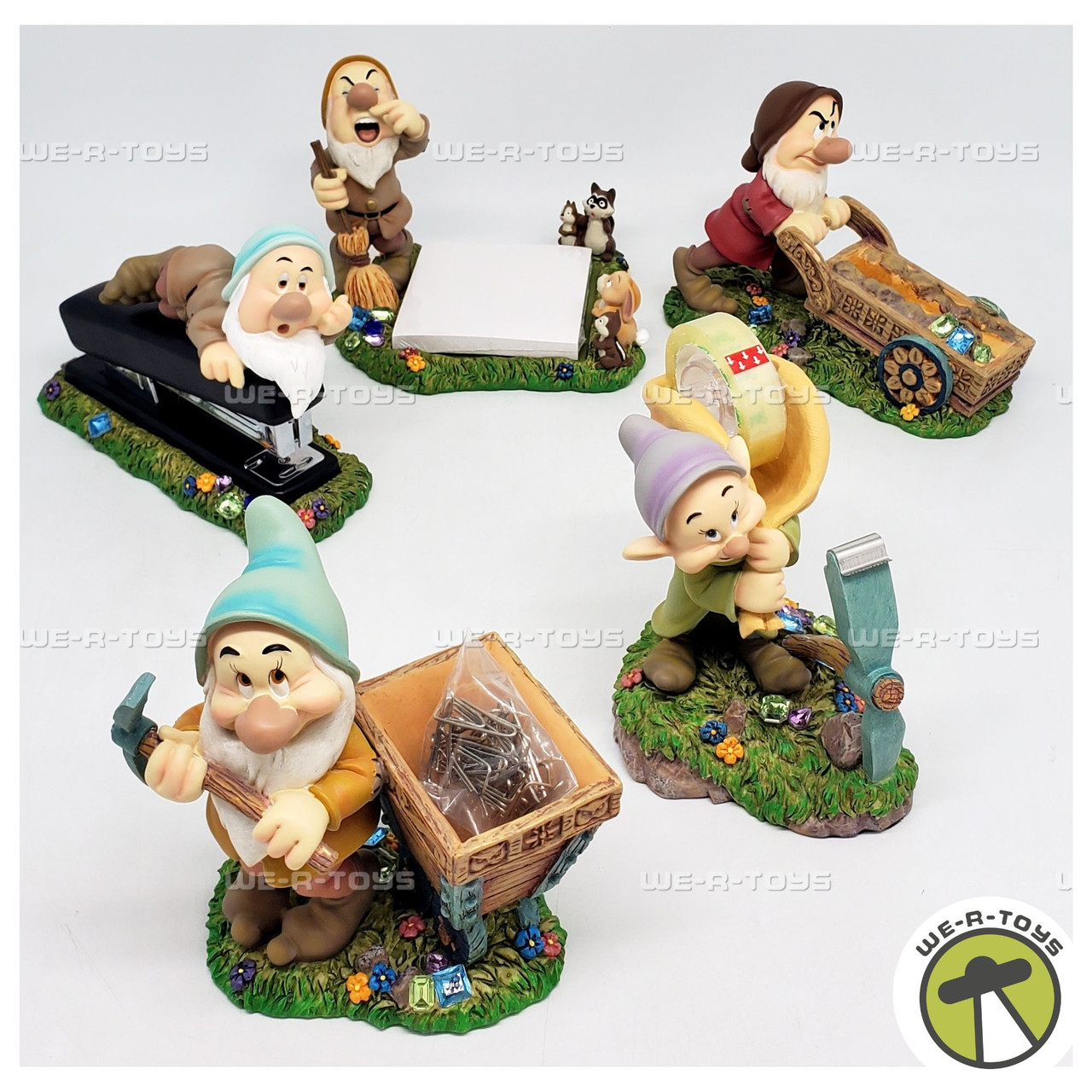 Disney Snow White and the Seven Dwarves 5 Piece Dwarfs Desk Set