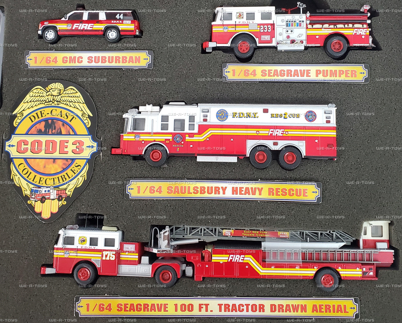 Code3 消防車 FDNY 第44大隊セット 1/64 限定品 箱かなり痛み有 Code 3 Battalion 44 FDNY Engine Co. 233 Vehicles 1/64 Scale 1999