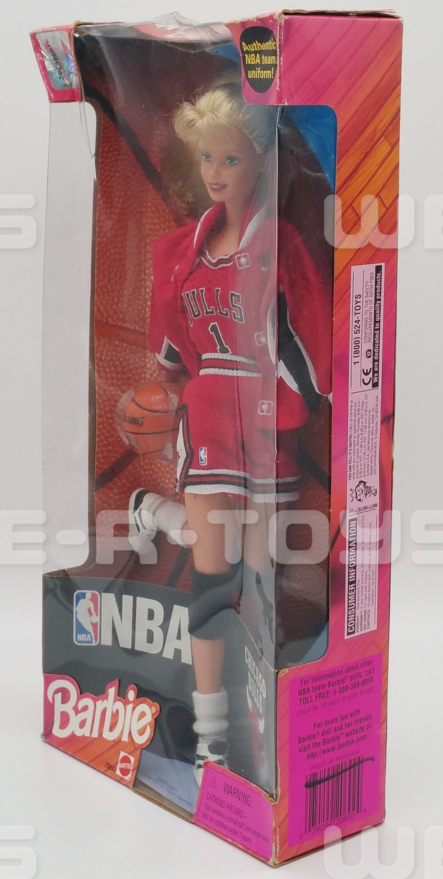 NBA Barbie Chicago Bulls Mattel 20692 NRFB #2