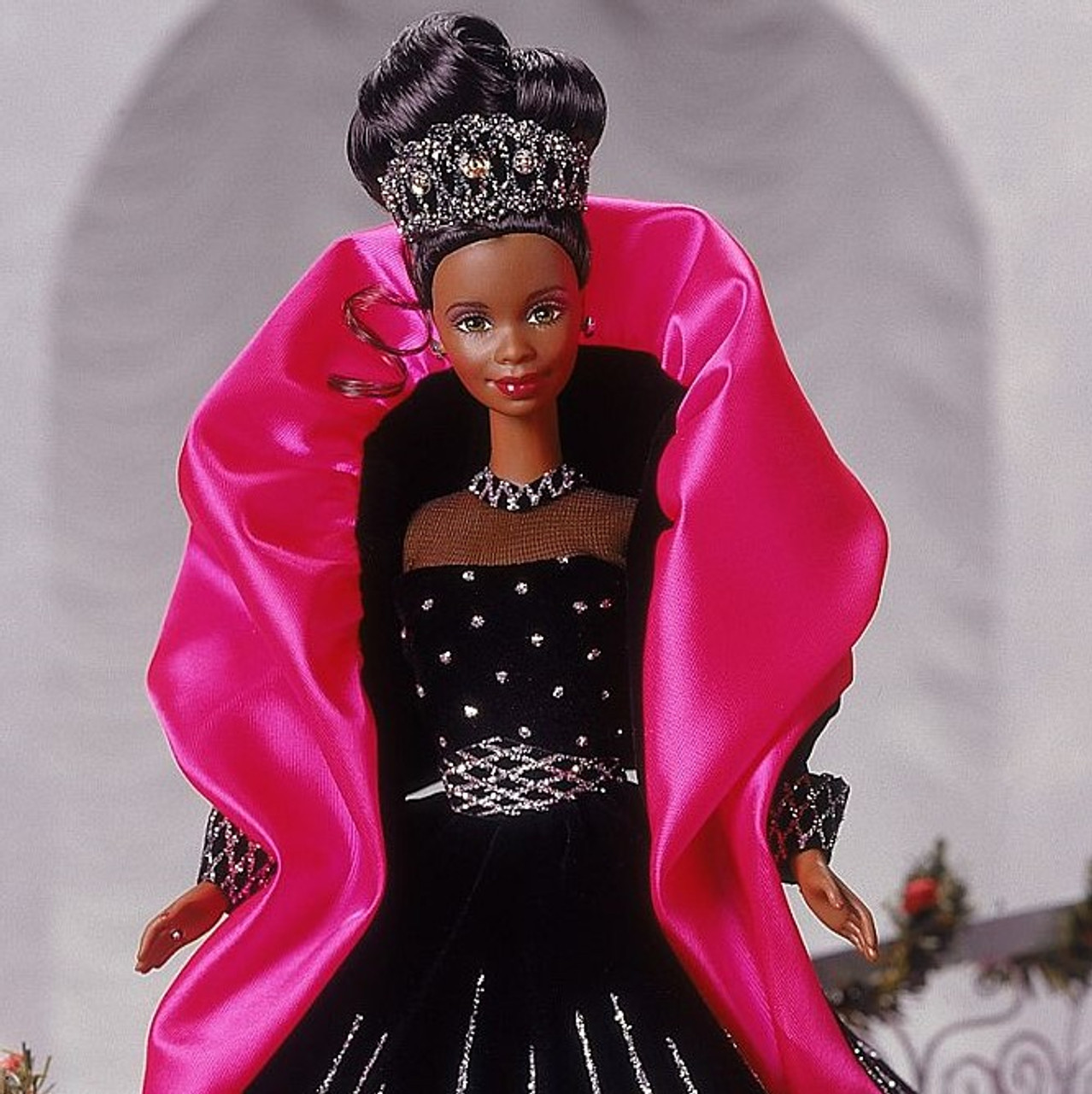 1998 Happy Holidays Barbie Doll African American Special Edition Mattel New