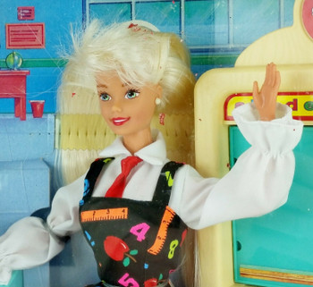 1995 Recalled Teacher Barbie Doll & Kids Set Mattel No. 13914 NRFB 1