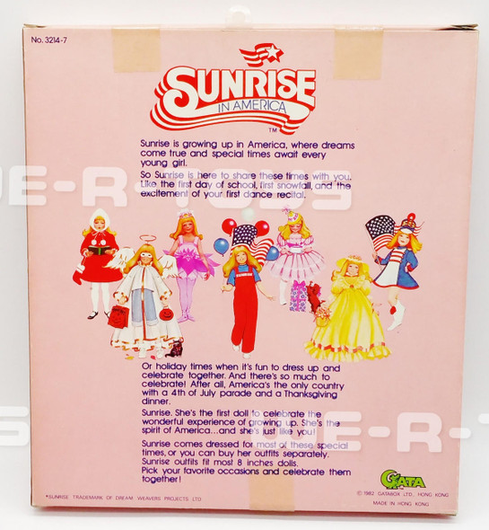 Sunrise in America Fashion Christmas Outfit For 8 Doll Gatabox 1982 NRFB