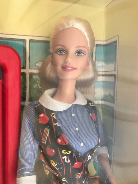 Teacher Barbie Doll with School Room Backdrop 2000 Mattel 50613