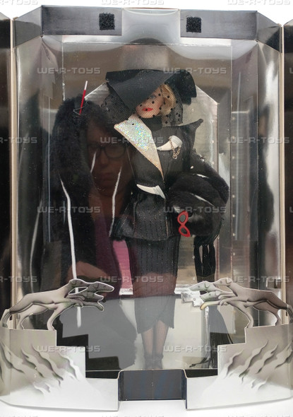 Cruella De Vil Disney's 101 Dalmatians Power In Pinstripes Doll 1996 Mattel