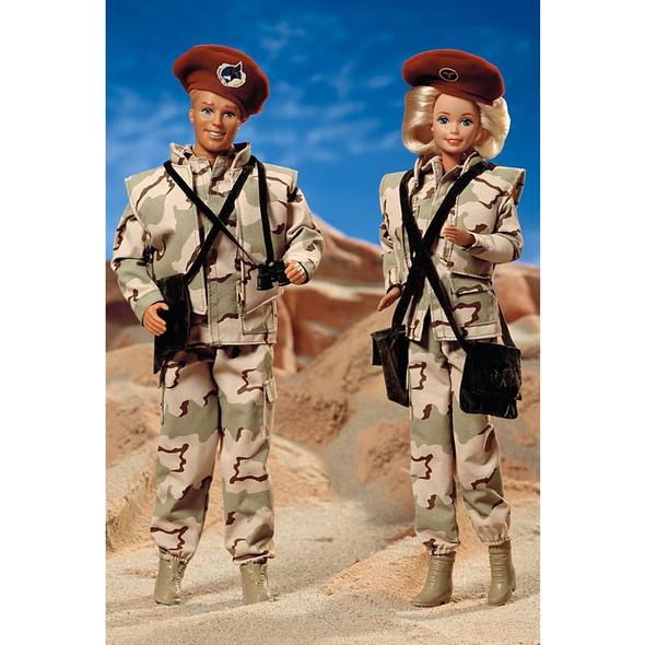Stars 'n Stripes Special Edition Army Barbie Doll 1992 Mattel 1234