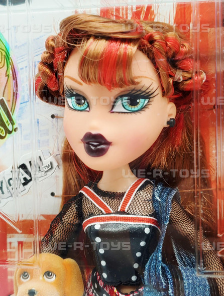 Bratz Step Out Cloe Fashion Doll Leukemia MGA Entertainment No