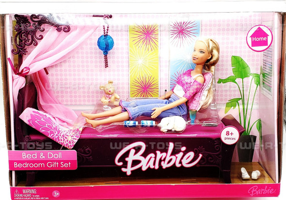 Barbie Bed & Doll Bedroom Gift Set 2006 Mattel #L0060 NEW