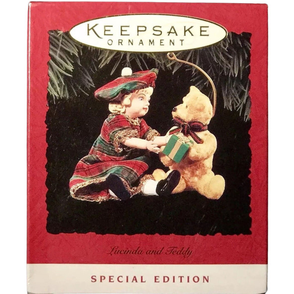  Hallmark Keepsake Ornament Lucinda and Teddy 1994 