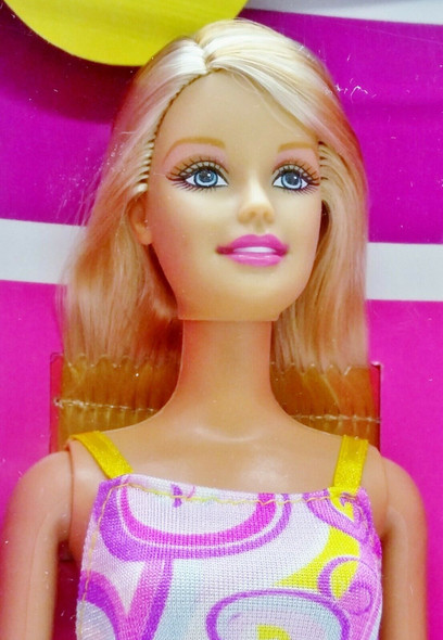 Rio de Janeiro Barbie Doll Blonde 2002 Mattel No. 56880 NRFB - We 