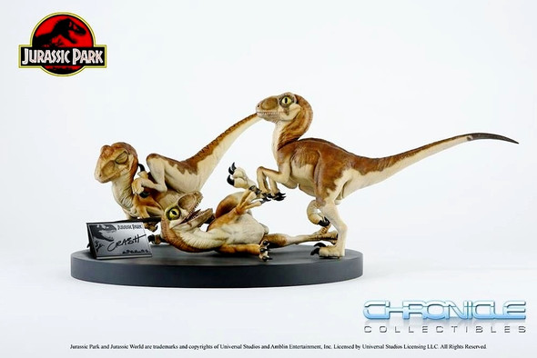 Jurassic Park Crash McCreery's Baby Raptors Statue Chronicle Collectibles #75