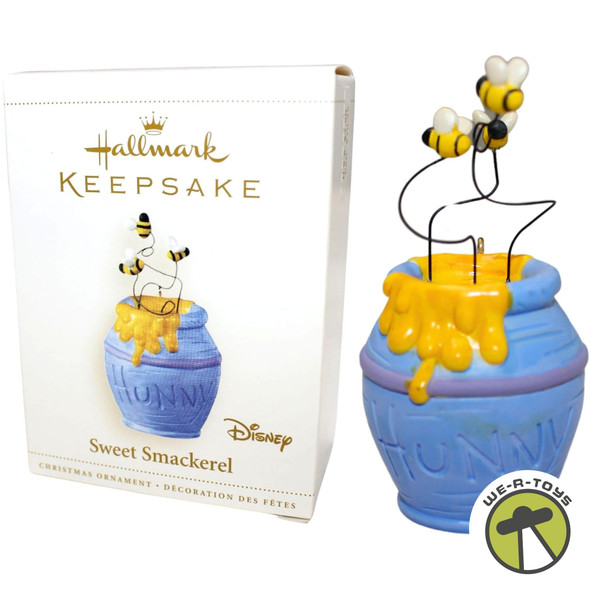 Disney Winnie the Pooh Sweet Smackerel Ornament Hallmark Keepsake 2006