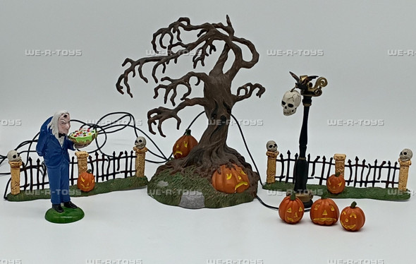 Department 56 Snow Village Halloween Series 2002 Village Gravely Landscape Set