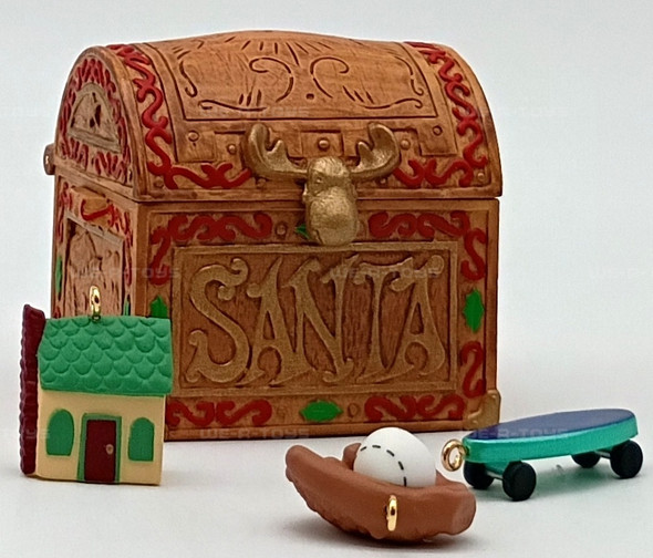 Santas Toy Box Hallmark Keepsake Ornament Set of 4 Ornaments 2001 New QX5392