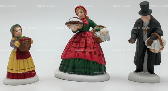 Department 56 Heritage Village Collection Spirit of Giving Set of 3 Accessories
