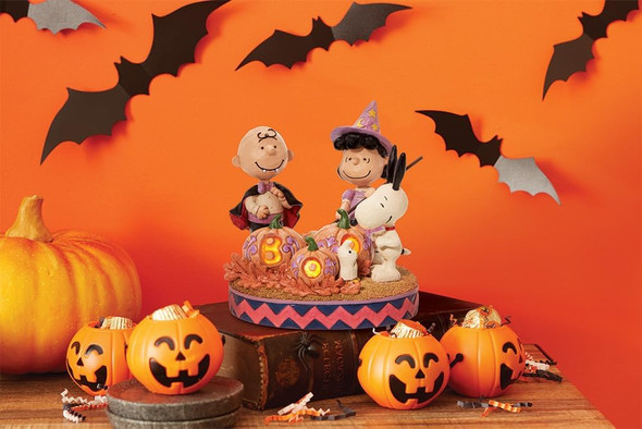Peanuts by Jim Shore Peanuts Gang Halloween Figurine Lights Up Enesco