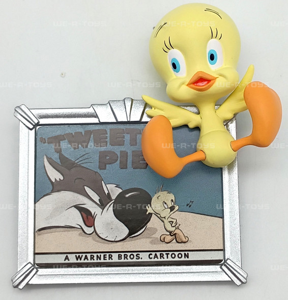Looney Tunes Tweety Pie Hallmark Keepsake Ornament 2015 New QXI2109