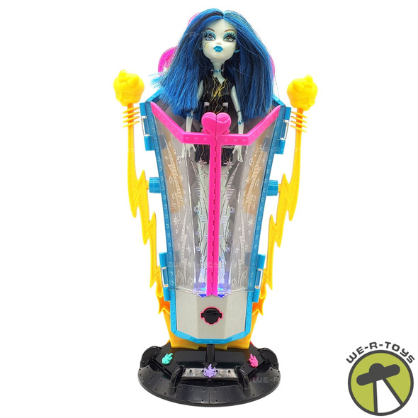 Monster High Freaky Fusion Recharge Chamber with Frankie Stein Mattel Loose