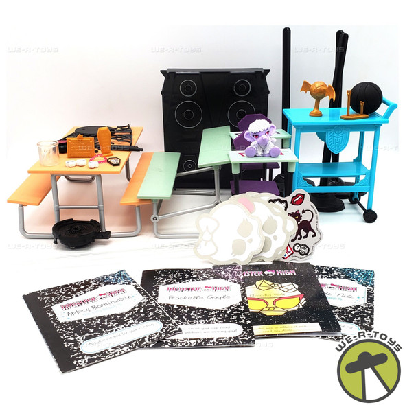 Monster High G1 Assorted Accessory 40+ Items Lot with Abbey's Pet Shiver