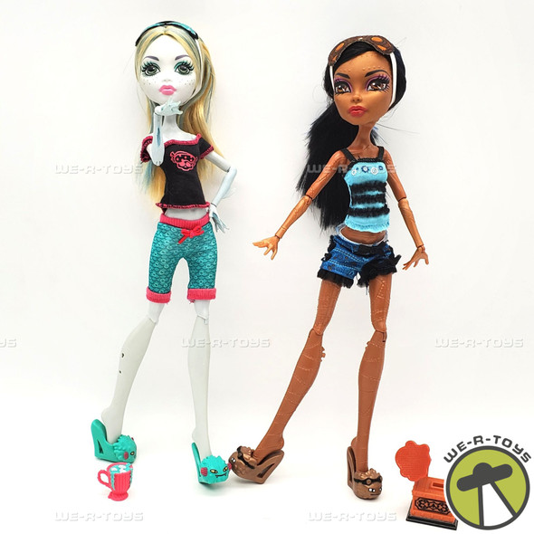 Monster High Set of 2 Dead Tired Lagoona Blue and Robecca Steam Dolls Loose