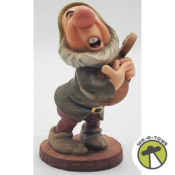 Snow White and the Seven Dwarves Sneezy Ah-choo! Walt Disney Classics Collection