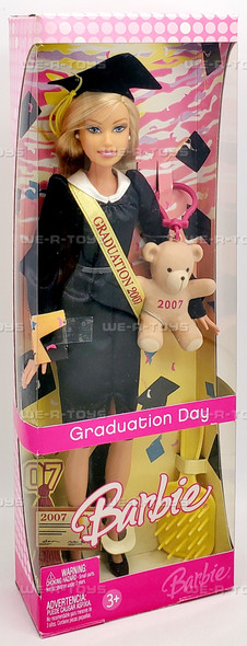2007 Graduation Day Barbie Doll with Keychain Mattel J9199