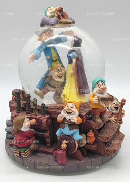 Walt Disneys Snow White And The Seven Dwarfs Musical Snow Globe The Disney Store