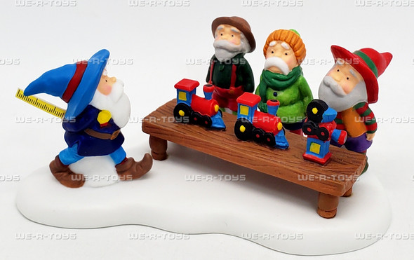 Department 56 Passing Inspection with Flying Colors North Pole Series 56898