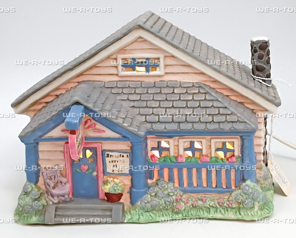 Cottontail Lane Bunny Bed & Breakfast Lighted Building 00337-4 Midwest of Cannon