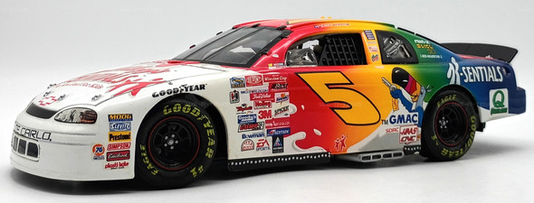 NASCAR Terry Labonte 5 Kellog's Racing Chevy Monte Carlo Vehicle 1999 Action