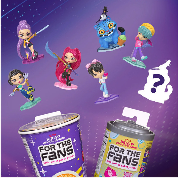 KPop Demon Hunters FOR THE FANS Pack One Random Mini Fig Per Purchase