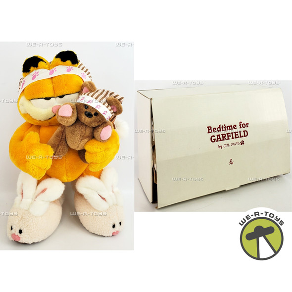Bedtime for Garfield Plush by Jim Davis with Wooden Base Danbury Mint