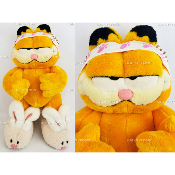 Bedtime for Garfield Plush by Jim Davis with Wooden Base Danbury Mint
