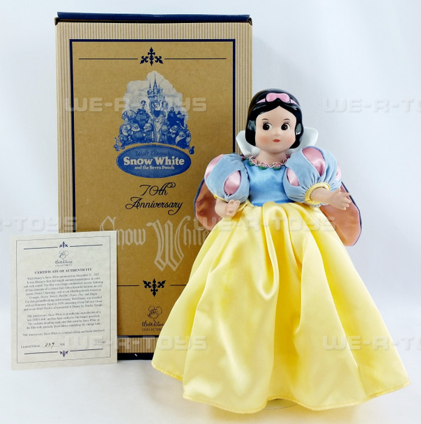 Disney 70th Anniversary Snow White 11" Porcelain Doll Limited Edition 2007 NEW
