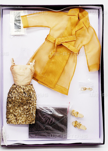 Tonner Tyler Wentworth Collection Little Luxuries Gold Outfit Fashions Tonner 2002 USED