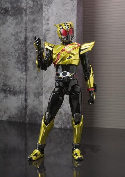 Tamashii Nations S.H. Figuarts Kamen Rider Gold Drive "Kamen Rider Drive" Figure