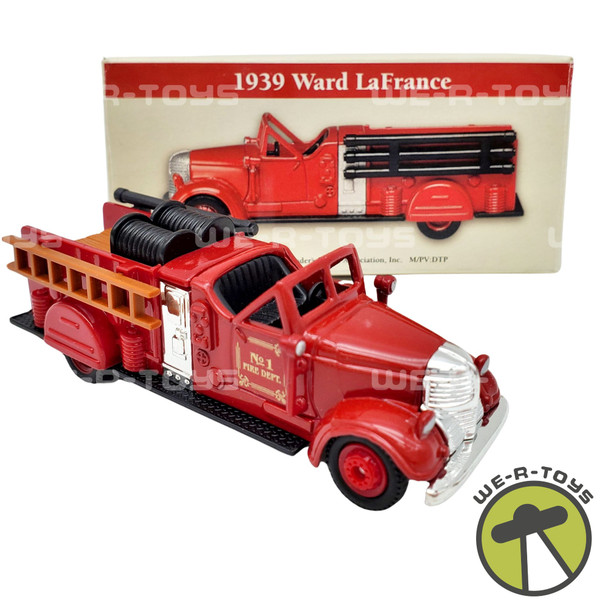 Reader's Digest 1/64th Scale Diecast 1939 Ward LaFrance Firetruck NEW