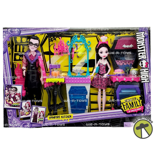 Monster High Draculaura Family Vampire Kitchen Playset and Dolls 2016 Mattel