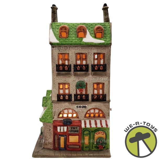 Department 56 Christmas in the City Toy Shop and Pet Store #6512-9 NEW