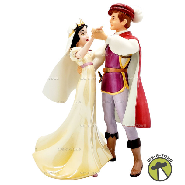 Walt Disney Classics Snow White A Dance Among the Stars Figure 06215